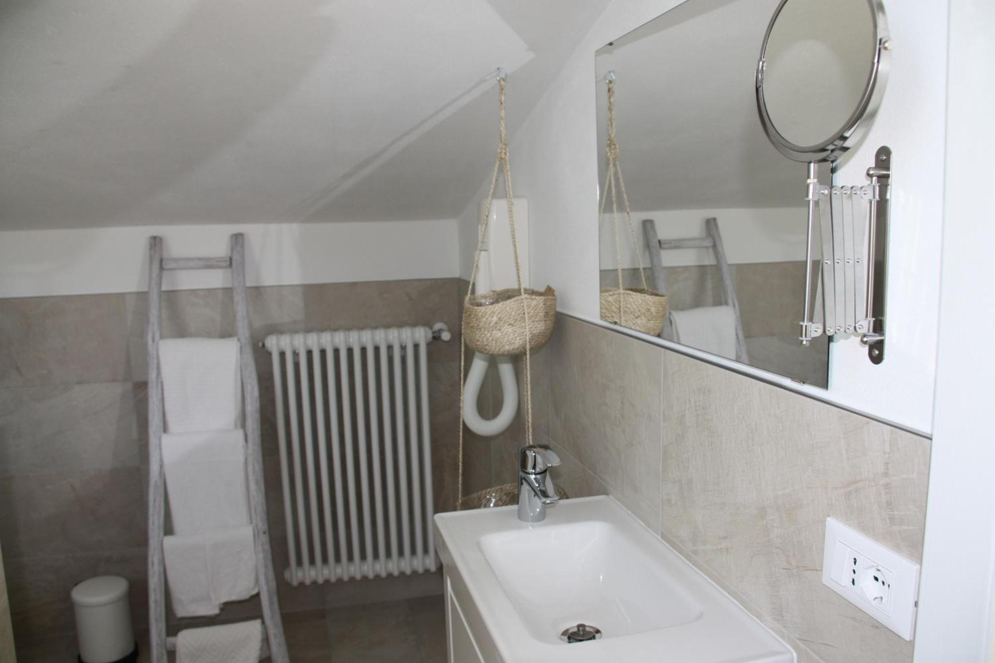 B&B Le Magnolie Faggeto Lario Zewnętrze zdjęcie
